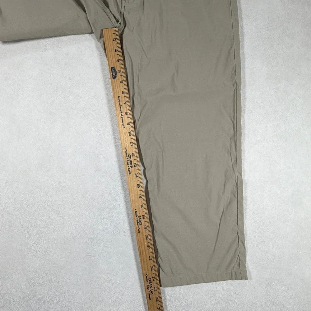 The North Face Mens 36x25 Motion Pants Tan Khaki Stretch Hiking Outdoor